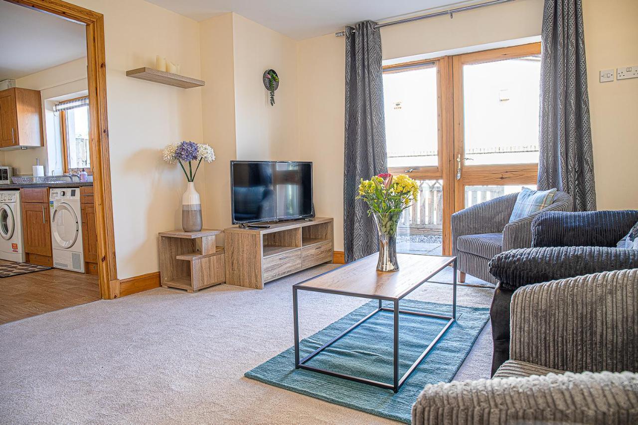 Modern 2 bedroom garden flat Inverness Exterior foto