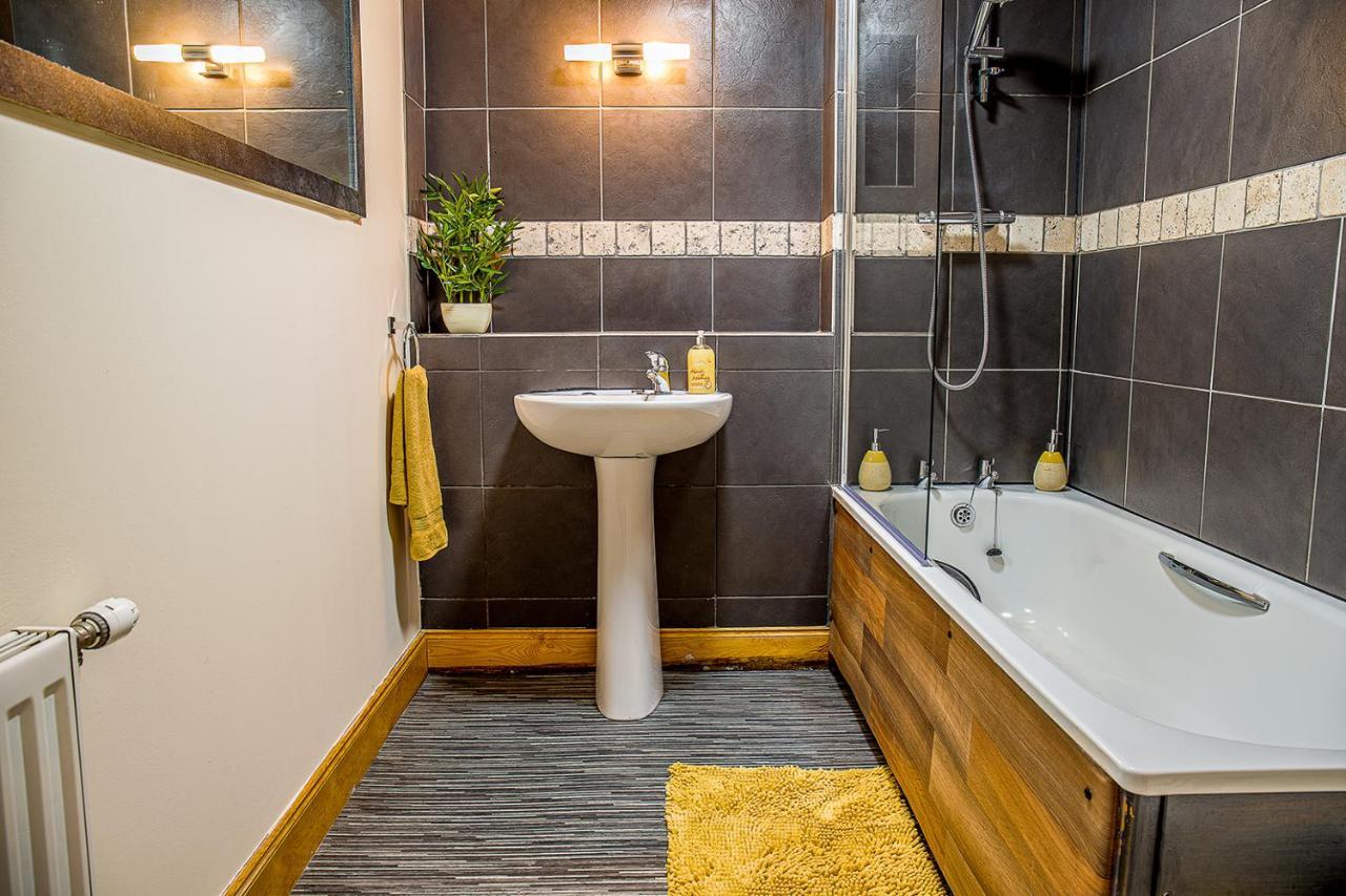 Modern 2 bedroom garden flat Inverness Exterior foto