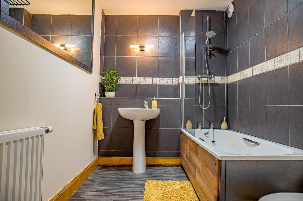 Modern 2 bedroom garden flat Inverness Exterior foto